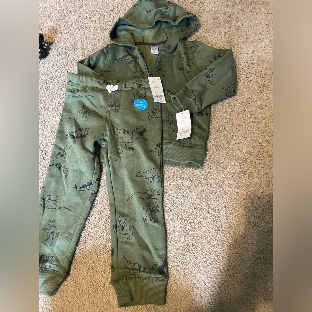 Carters boys matching zip up set NWT Size 3t